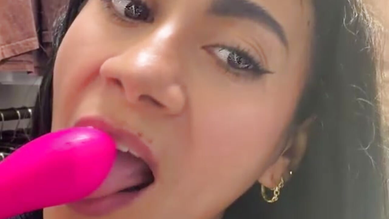 Sex on Store, enjoy dear🥵🍑💦🥵
