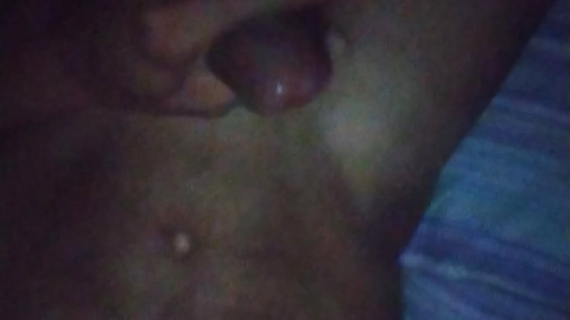 Alone in the bed 2 - clip cu SteveBig91 model videochat