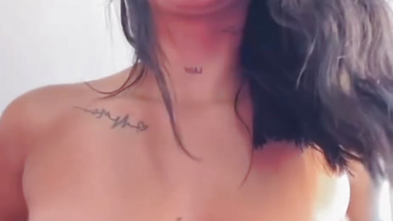 I want to have you between my tits - video by laramontiel cam model