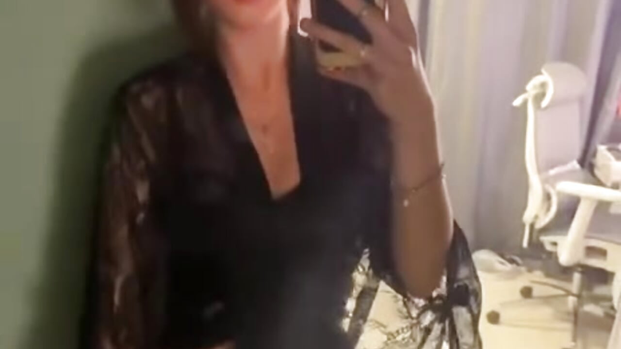 lets acquainted `` 知りましょう - video by GailVerbeke cam model