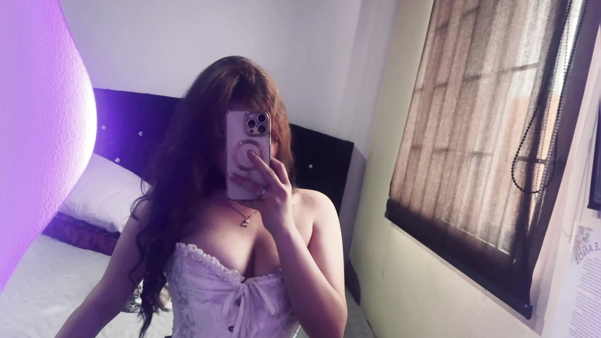 1774752142 - vídeo de la modelo de cam Sofia742