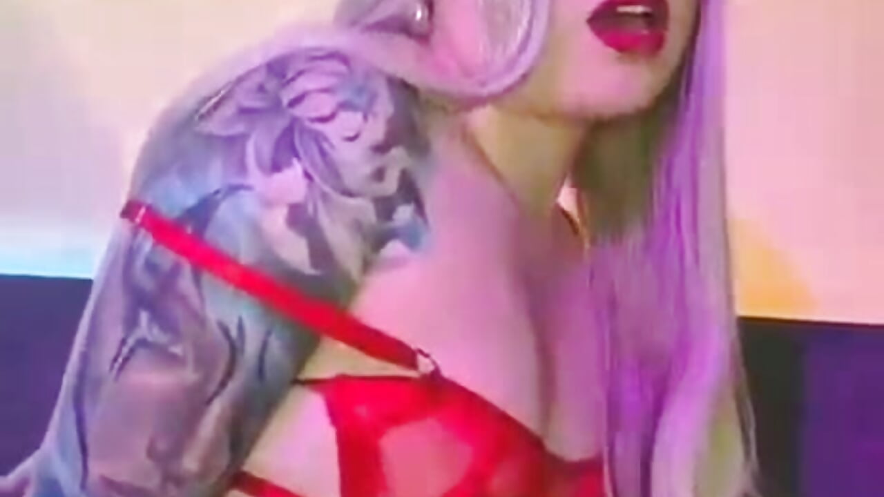 With my bigass I want to fill you with pleasure and my blonde hair ♥ - video av SpicyVainillaa_ cam-modell