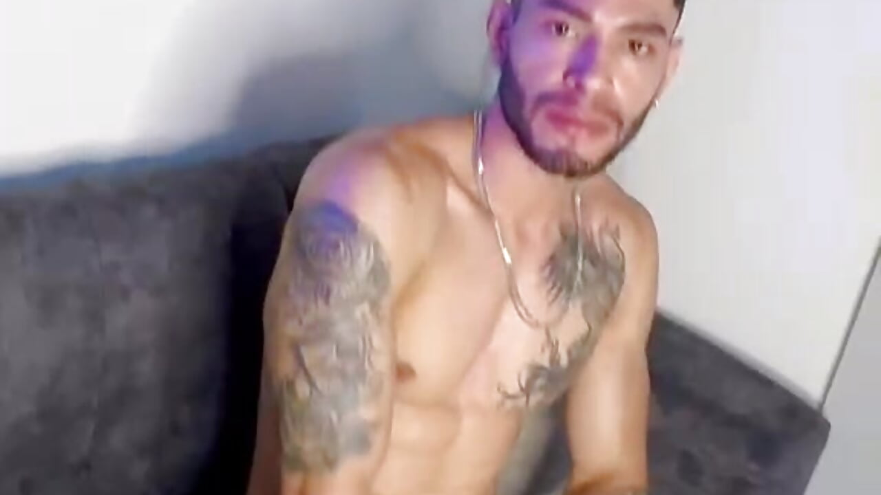 WhatsApp Video 2026-04-21 at 8,51,53 PM - video av Luicast cam model