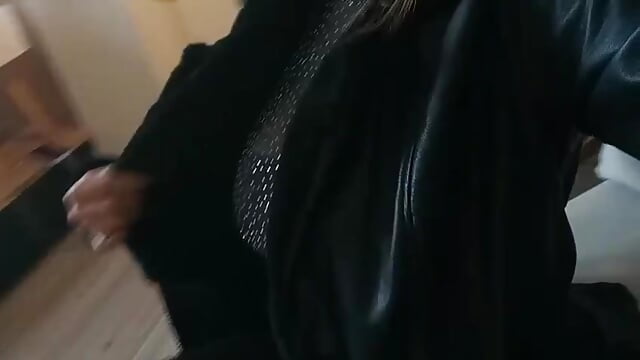 🔥 I’m feeling extra confident today… want to know why? - video của người mẫu cam cris_milk