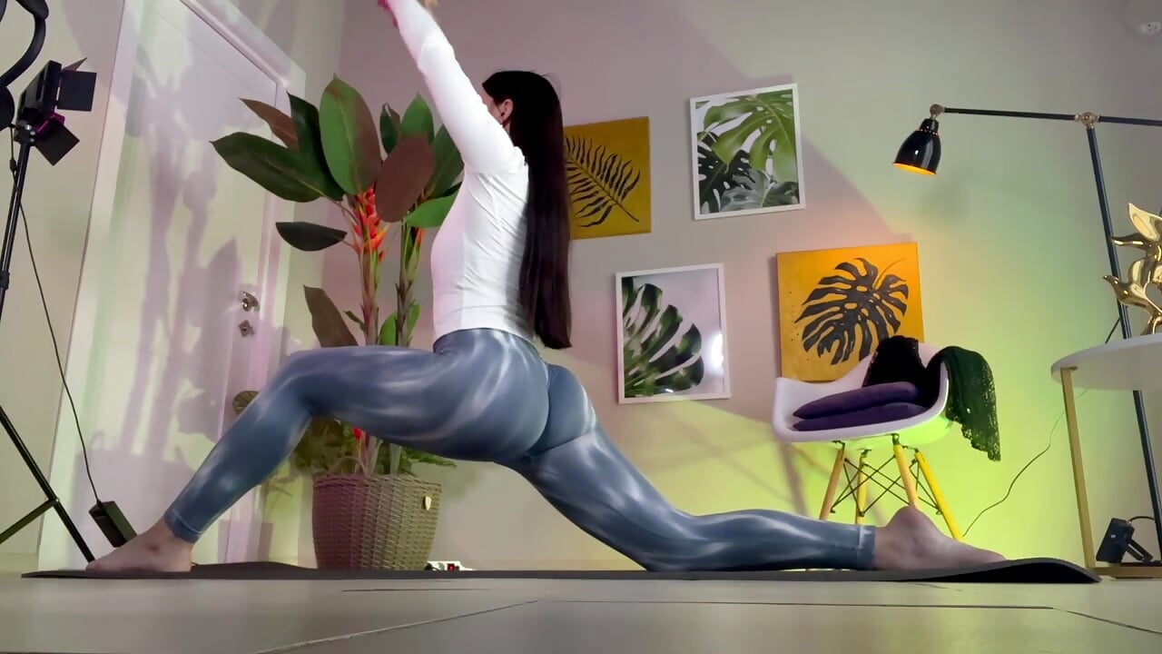 yoga! - Miss1Mary1主播的视频