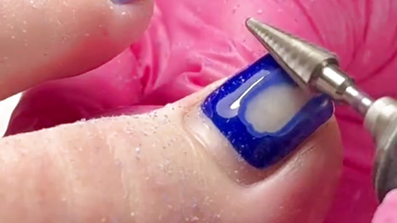 removing the pedicure – video od webkamerové modelky Miss1Mary1