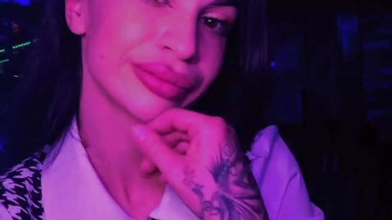 Hey there — filmik RaniaVibeXX, modela(-lki) na kamerkach