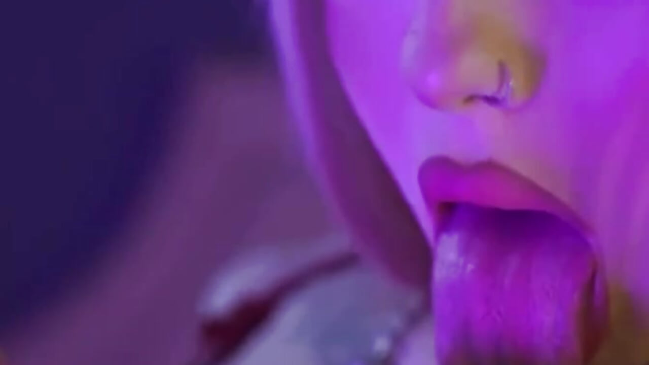 Hot & horny - video by EmmaCin cam model