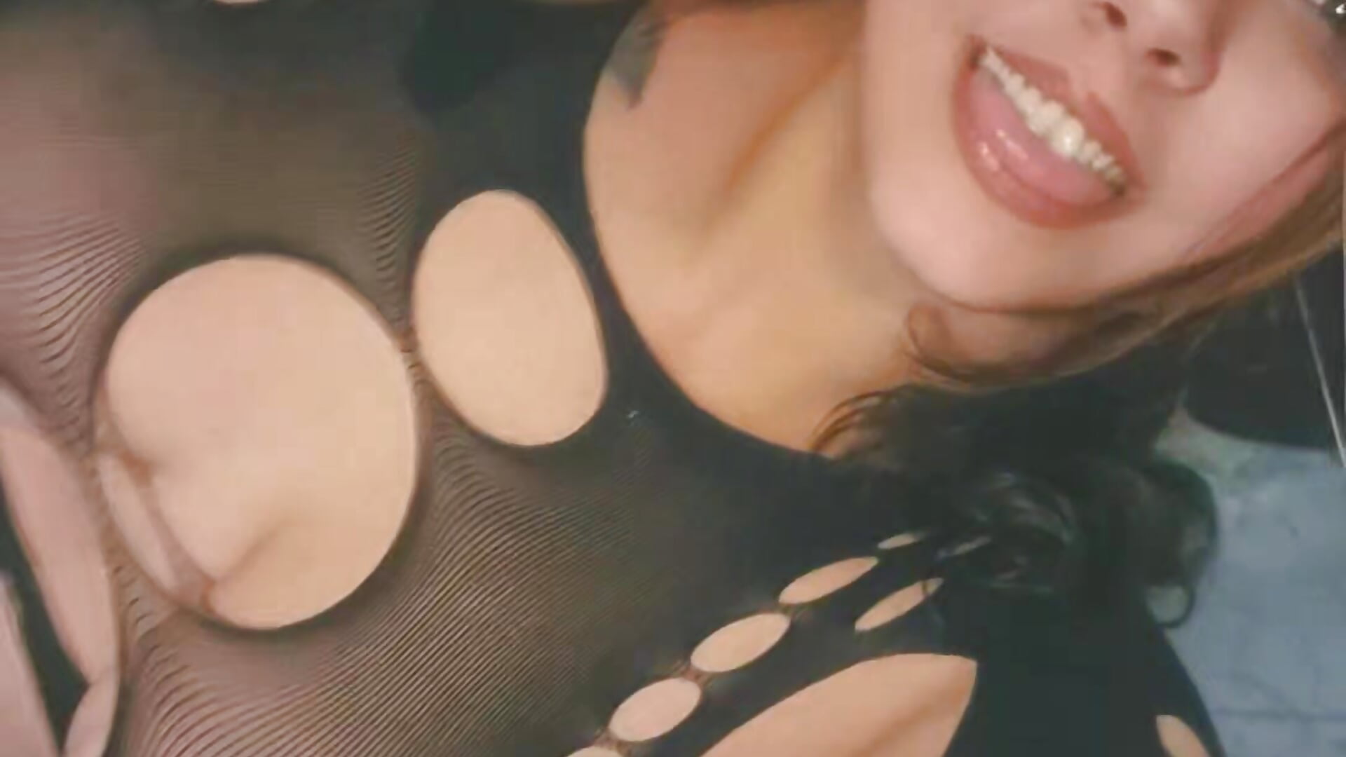 Hello its me
