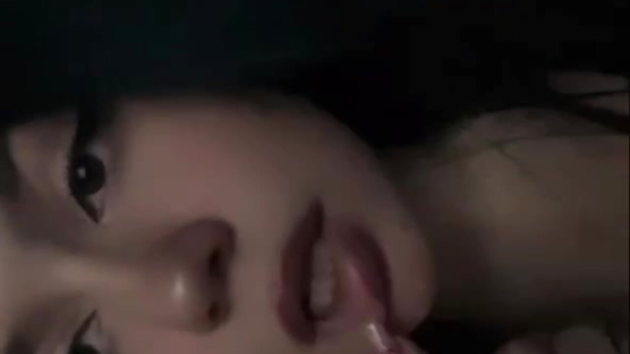 Hey Hey - video oleh model kamera Sandra-Miragee