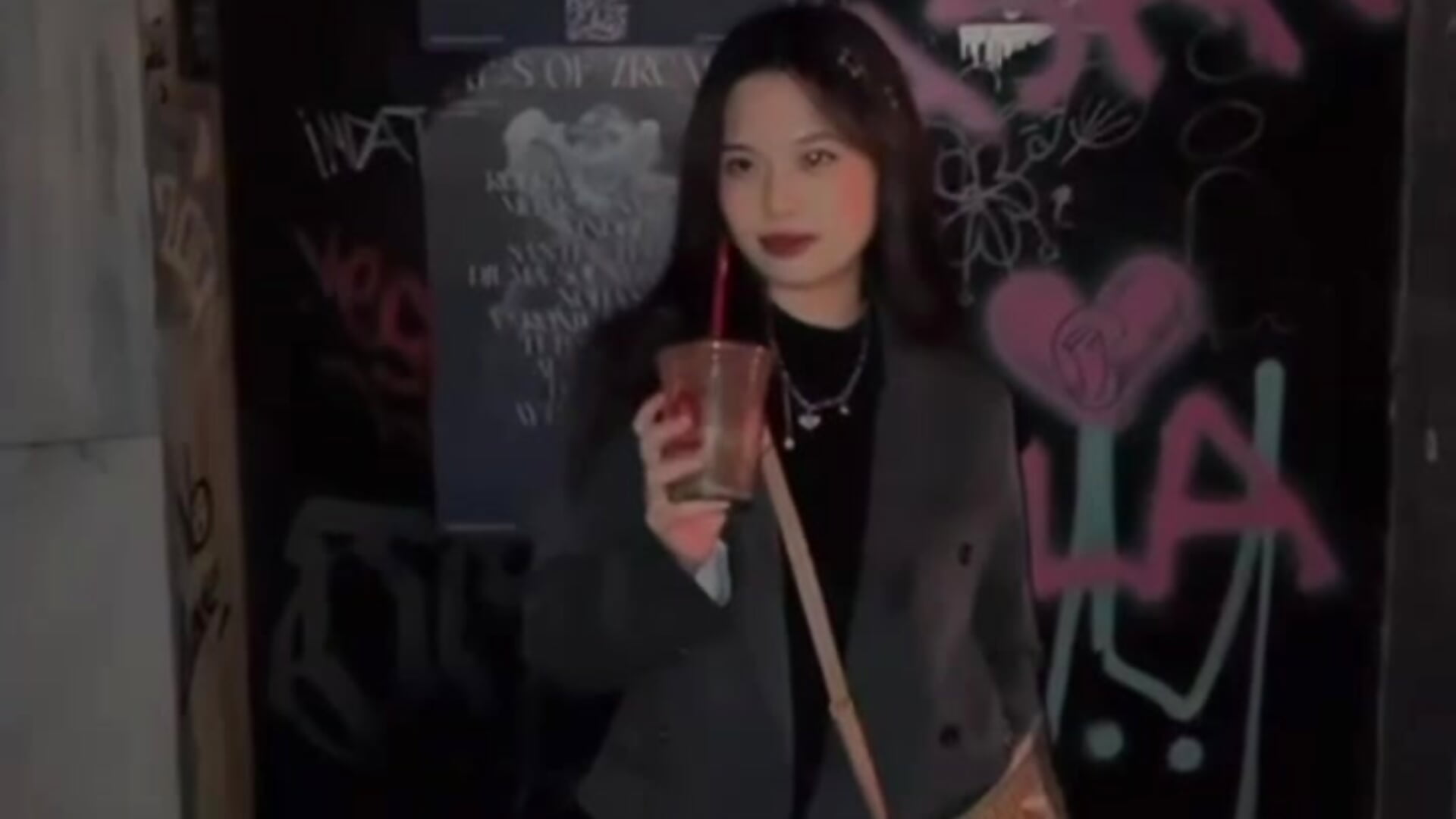 Gurls Night - video by NatalyaBawner cam model