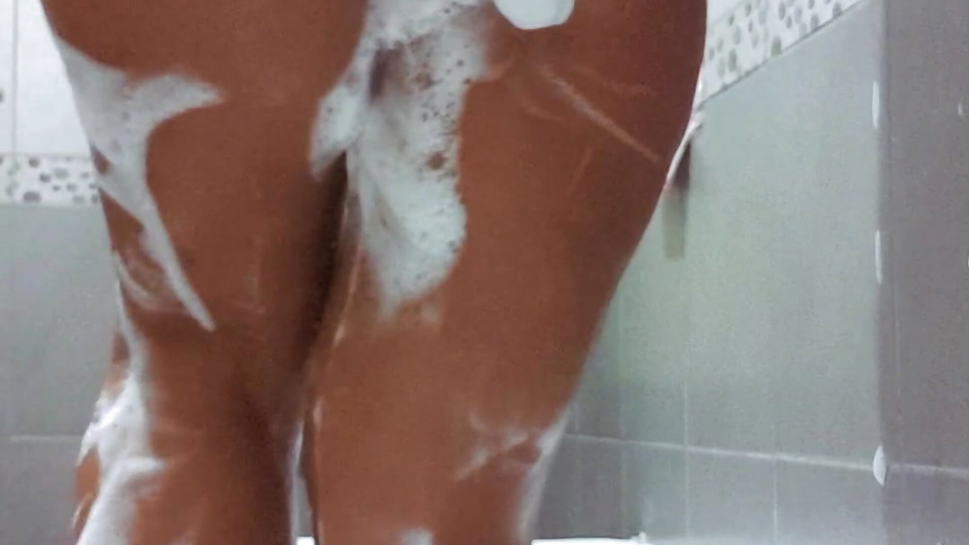 Bubbly Moments - video by Milfchellle cam model
