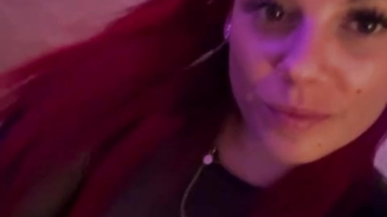 Hi Baby! 💋 - video by LuanaRedCherry cam model