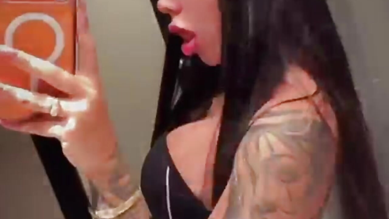 angel face, body that makes you sin - video av Danna_Valenttina cam-modell