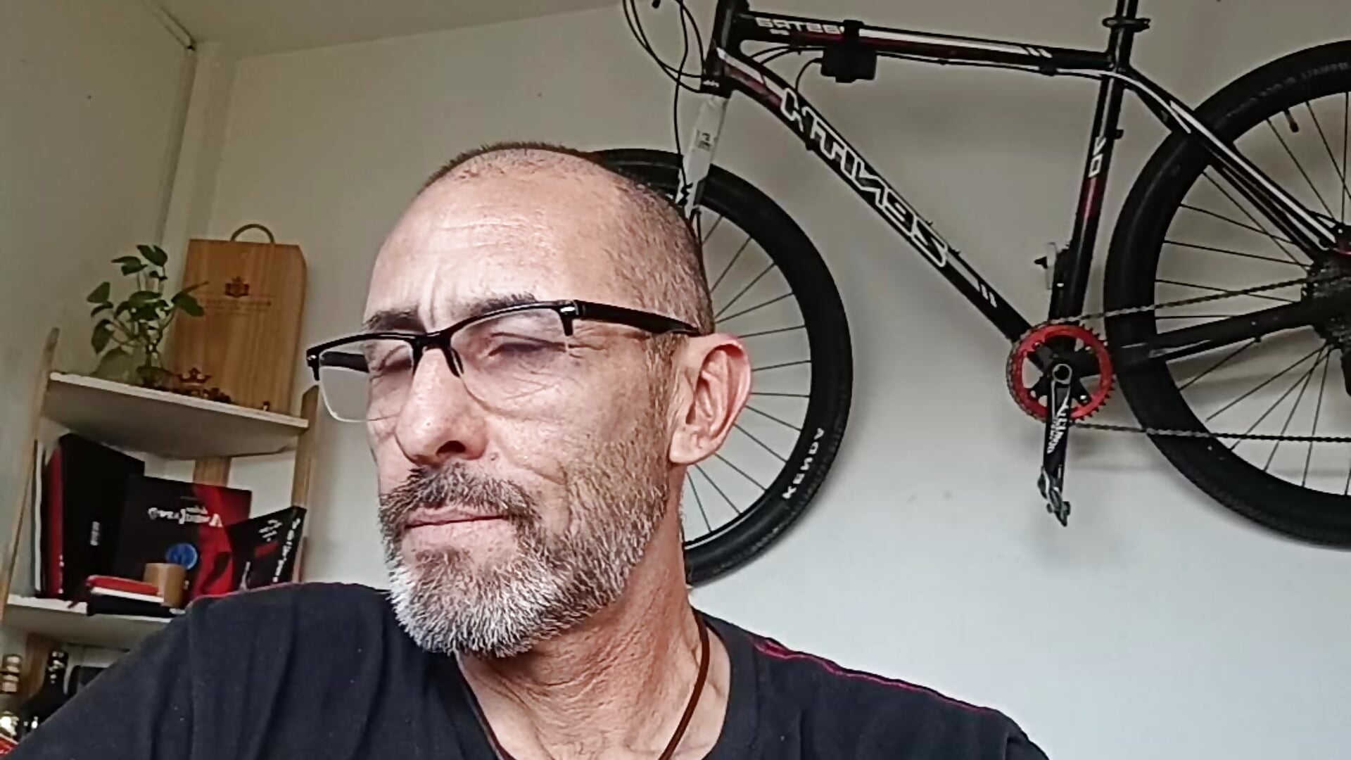 1000423887– tarko_ kameramodell videója