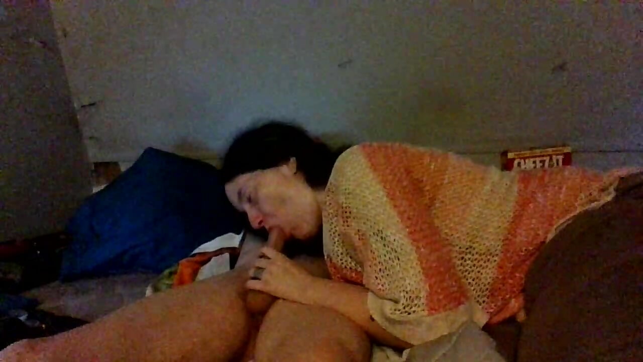 blowjob - video by Mini83 cam model
