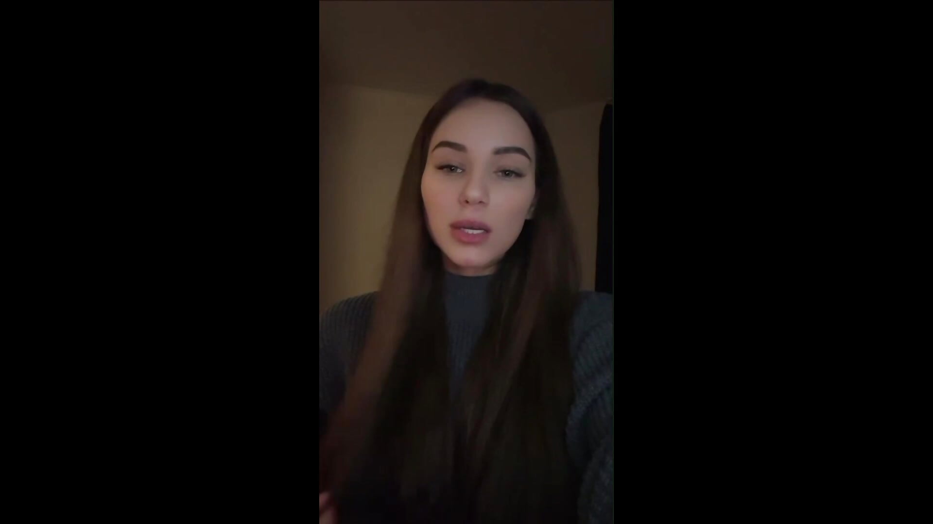 tease me - video av ElaraTiara cam-modell