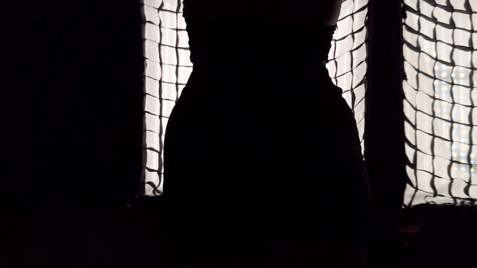 𝒟𝒶𝓇𝓀 𝒻𝒶𝓃𝓉𝒶𝓈𝓎🖤 - video by IvySimmons cam model
