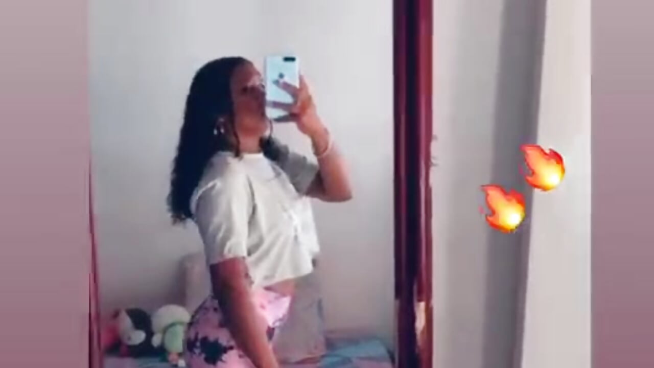 You like how I look, right?– ZaraBlaze23 kameramodell videója