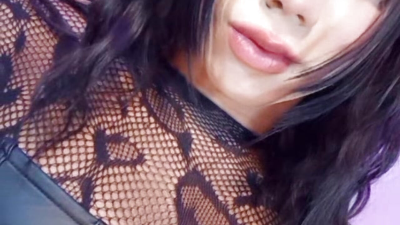 Hello 🙈 - video by CALLMEATENEA cam model