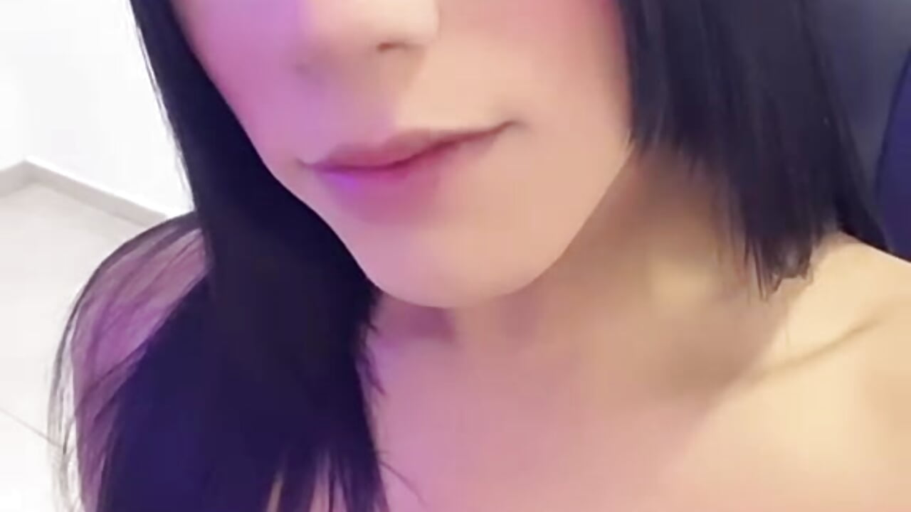 👸🏻 - video by CALLMEATENEA cam model