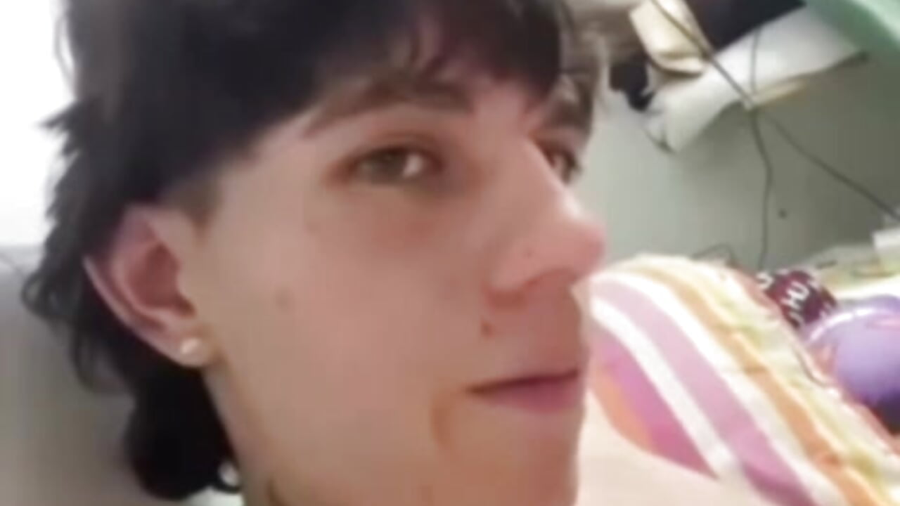 Video 2 - відео від вебкаммоделі miguel_oapina