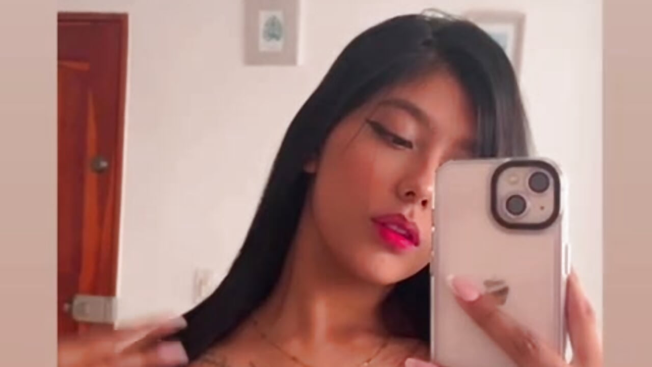 profile-intro-video-1777312495 - vídeo de nicky_millsz modelo de câmara