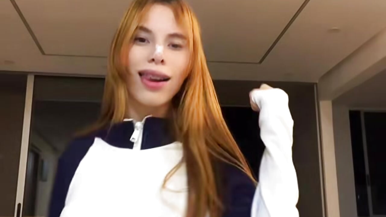 Me🫶🏻 - video by Ravenvyx cam model