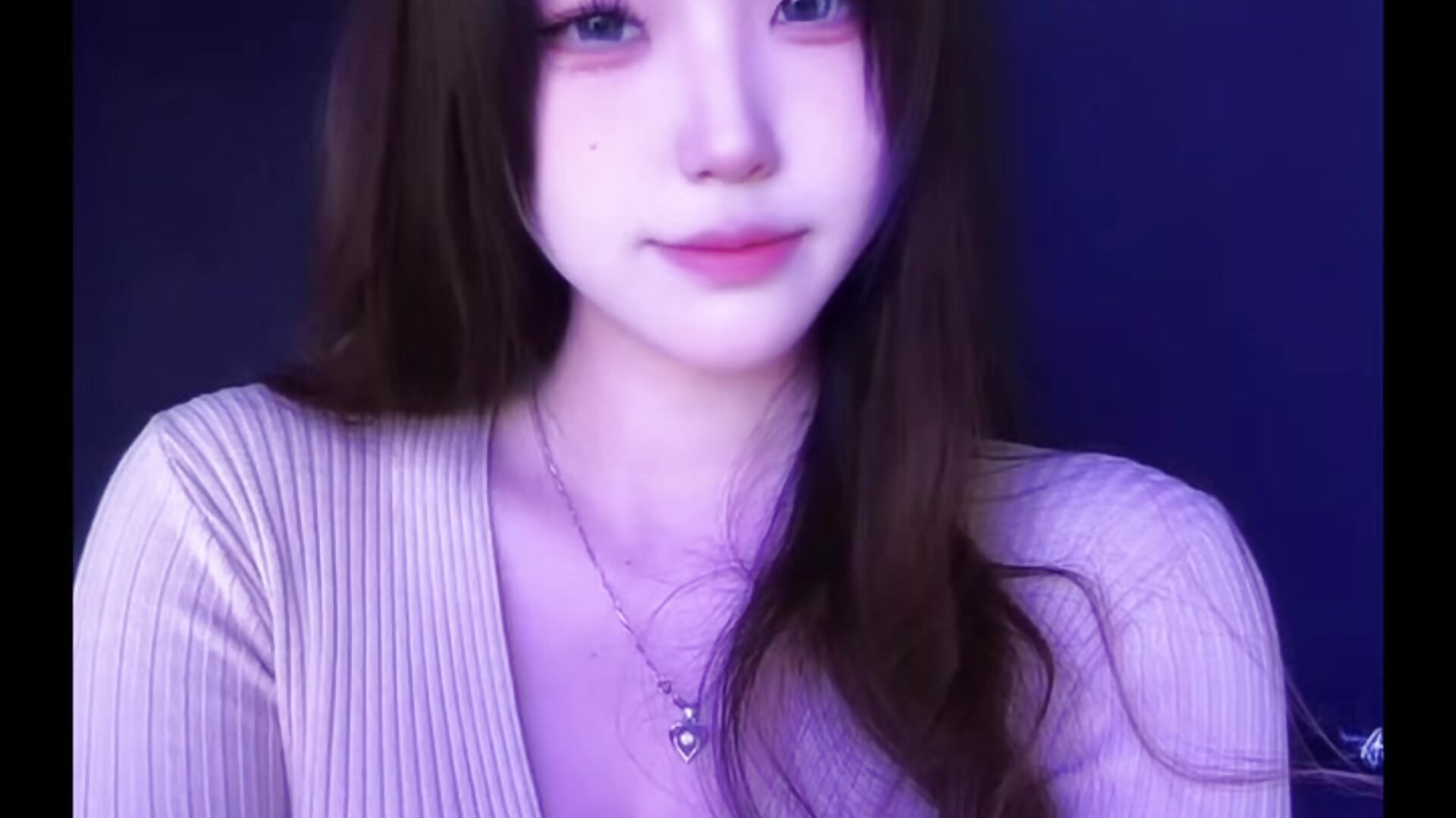 小言 - video by NEW-DAY002 cam model