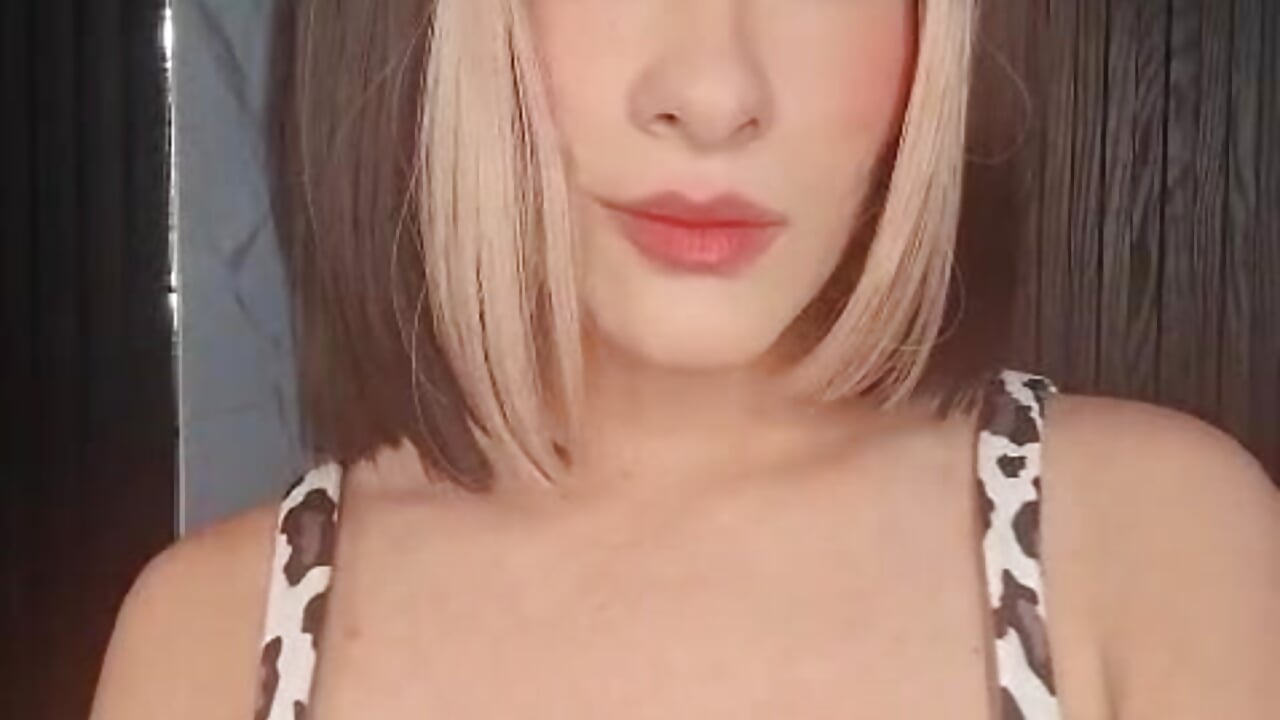Hiii😉 - video by AshleyyHall cam model