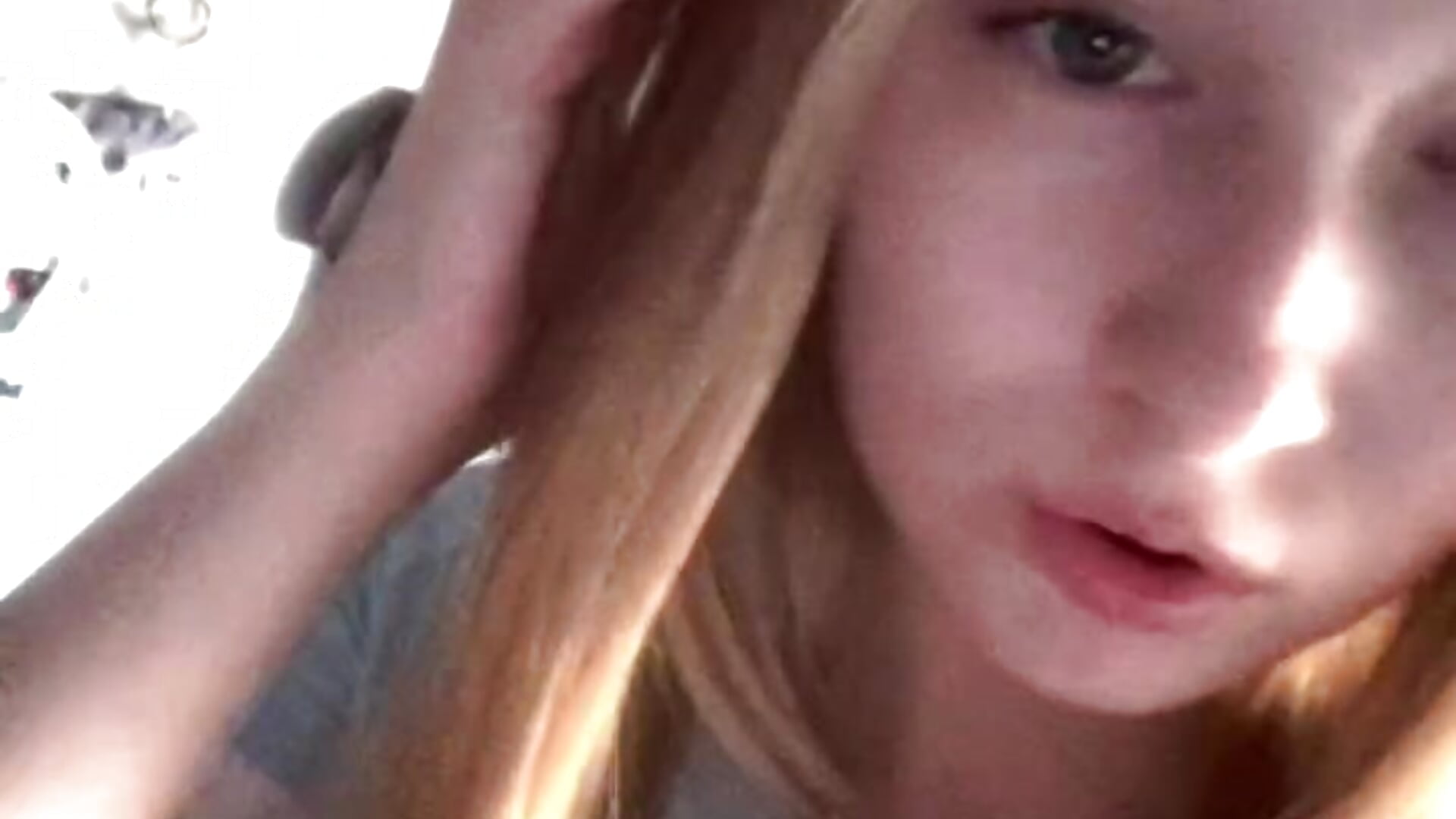 8 - відео від вебкаммоделі vivi_bo