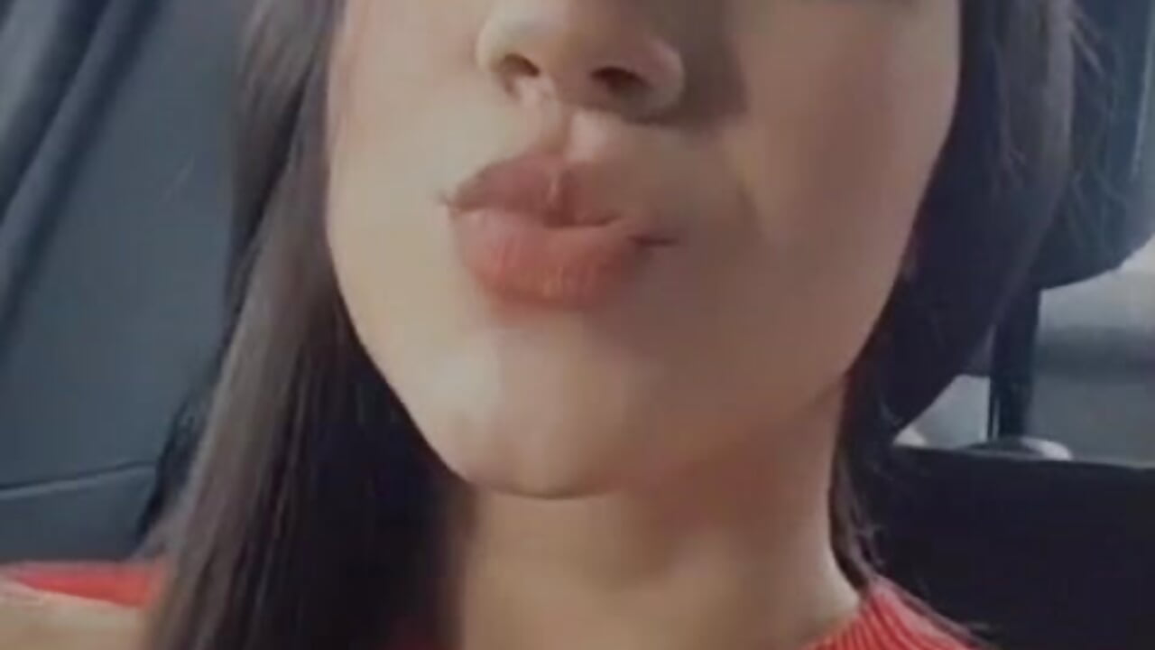 WhatsApp Video 2026-04-22 at 8,59,14 AM - clip cu shery_milk model videochat