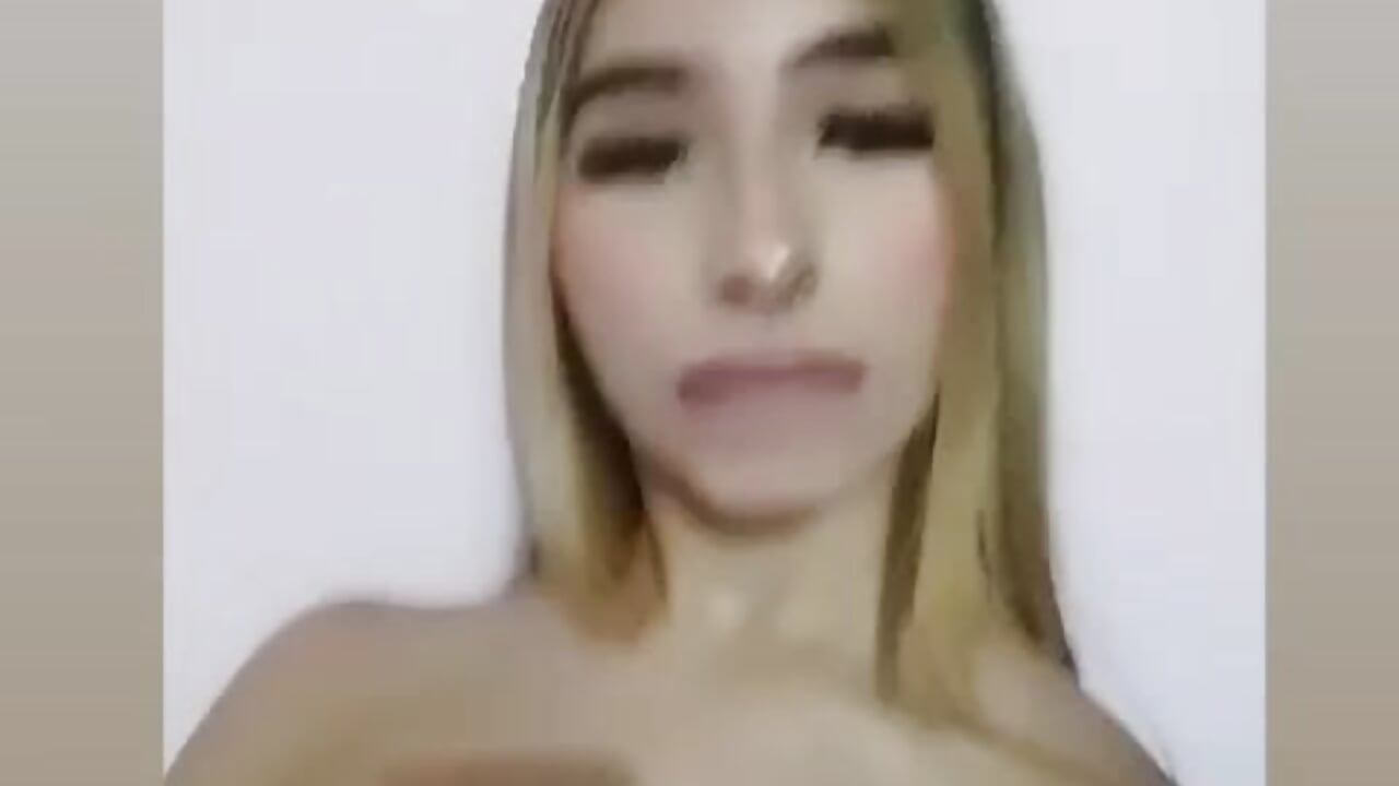 Hot?🔥🥵 - video by melanny_watsonn cam model