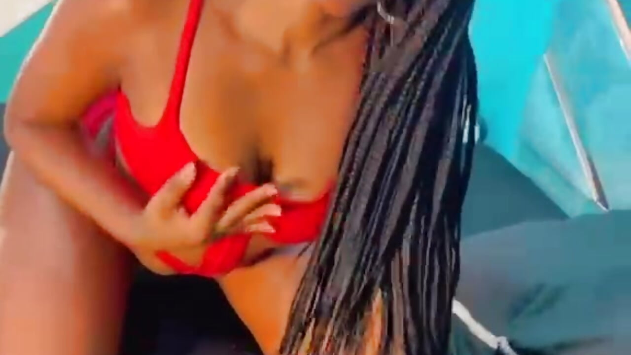 Me ♥️ - video by CamilaSccott cam model