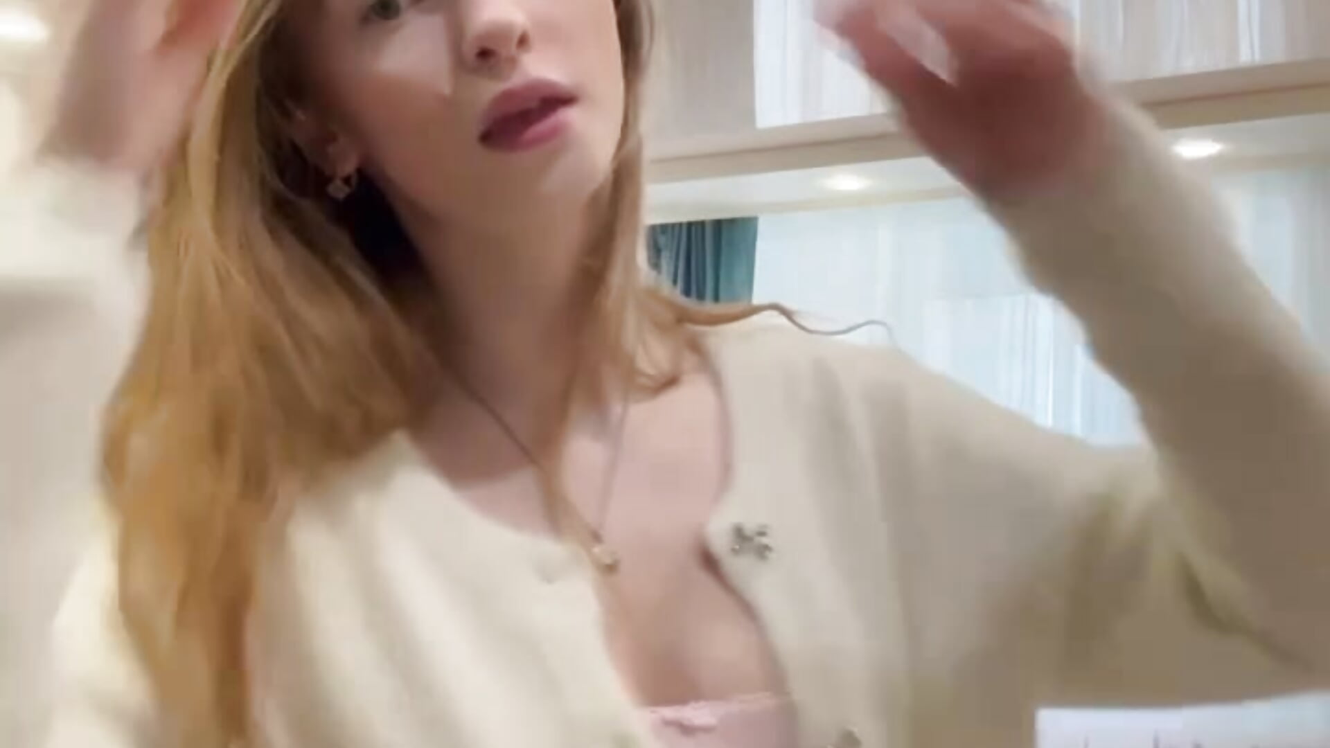 Me <3 - video by MonaNox cam model