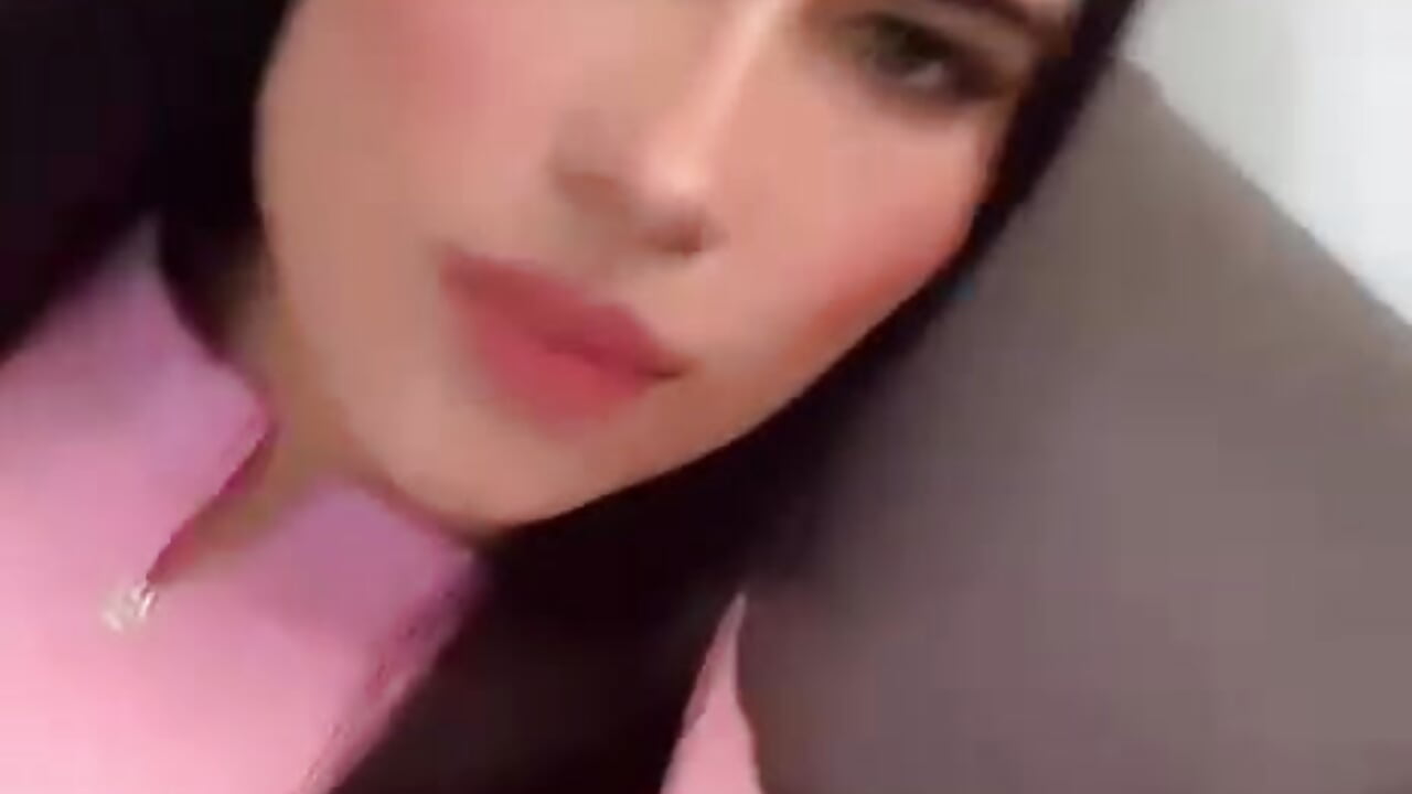 look at me<3 - vídeo de Elasummer_ modelo de câmara