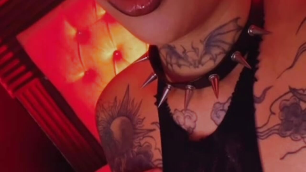 mmm - video oleh model kamera EmilyMora1_