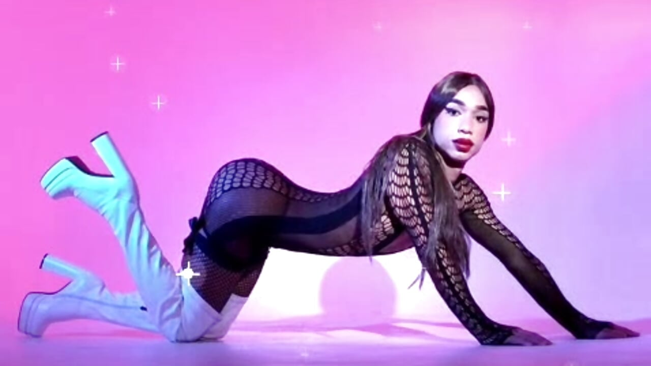 sexyjessicamistres 님 - 트렌드 중인 캠모델 비디오  1212개