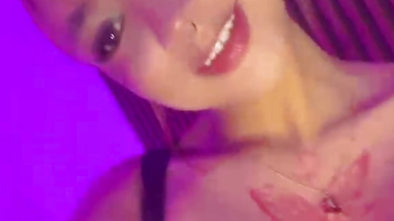 💖 "There's no need to say much... our looks speak for us. 😉" - vidéo du modèle de showcams SamaanthaMiller