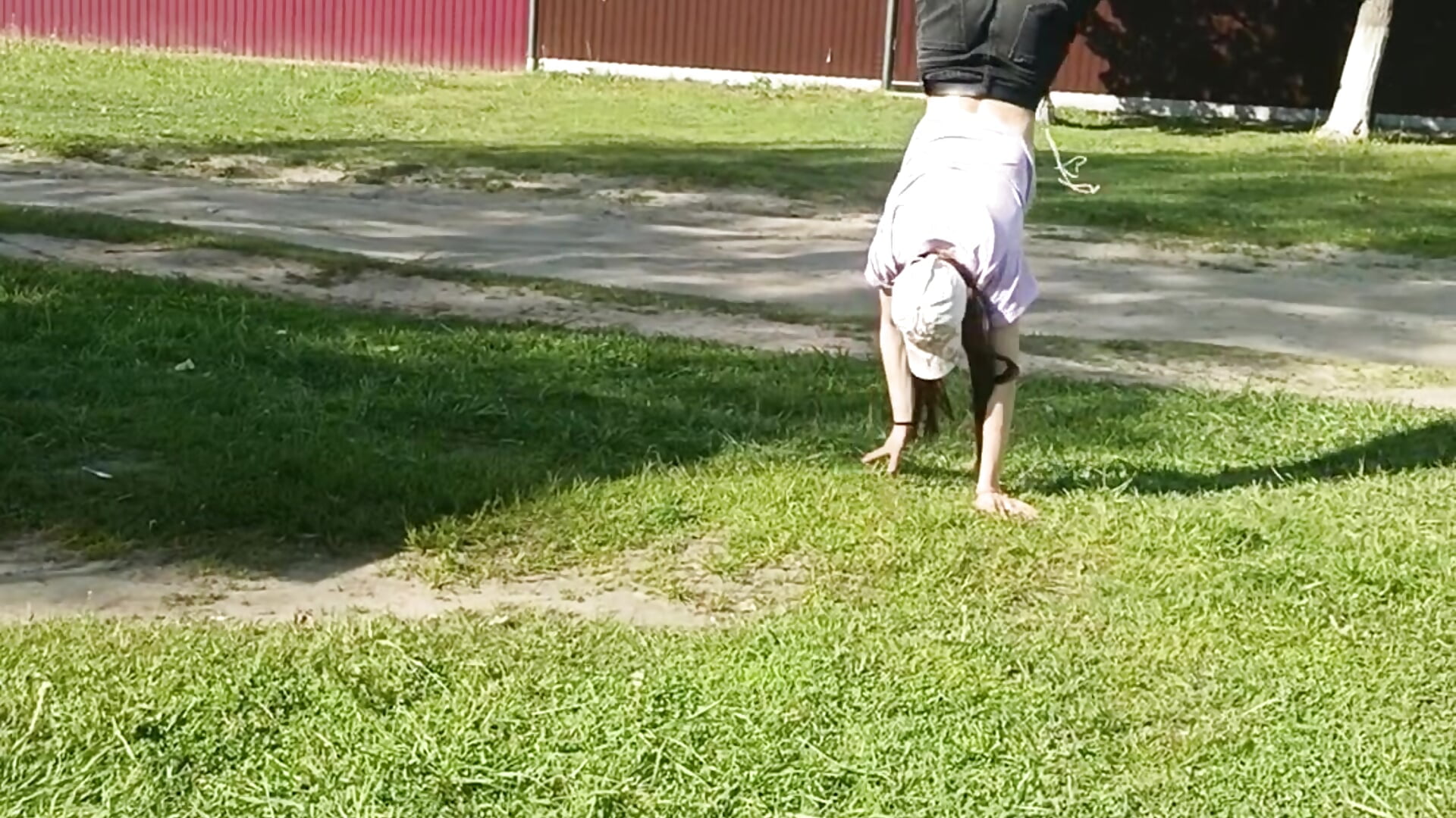 mee – video af LonaSylvis cam-model