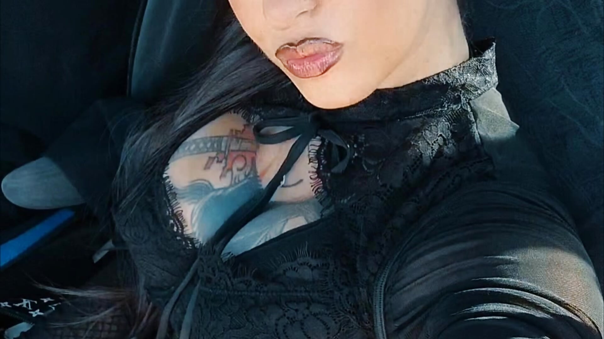 VID_20251210_194721 - video av manykittens8 cam-modell