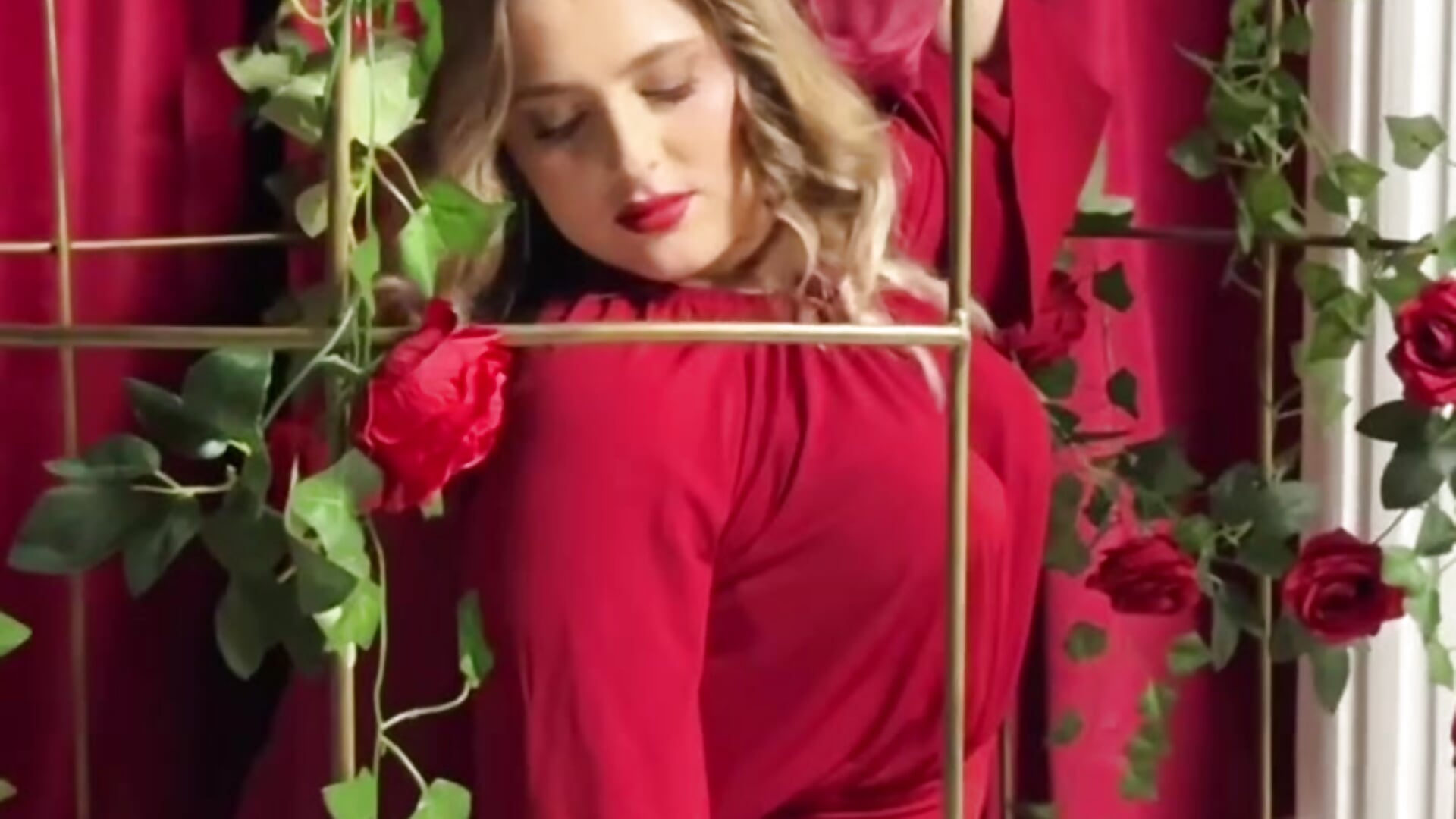 luxury - video oleh model kamera EllaBells