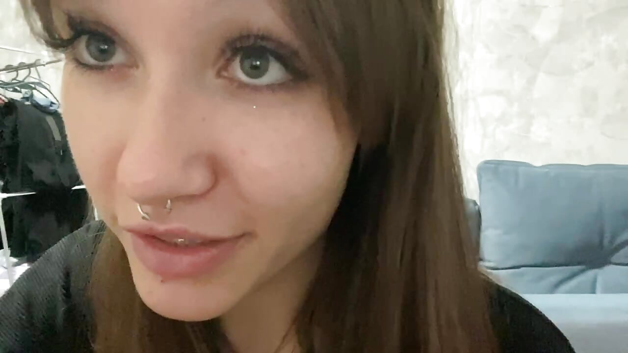 Piercing - video od modelky/modela Mooniesiesita