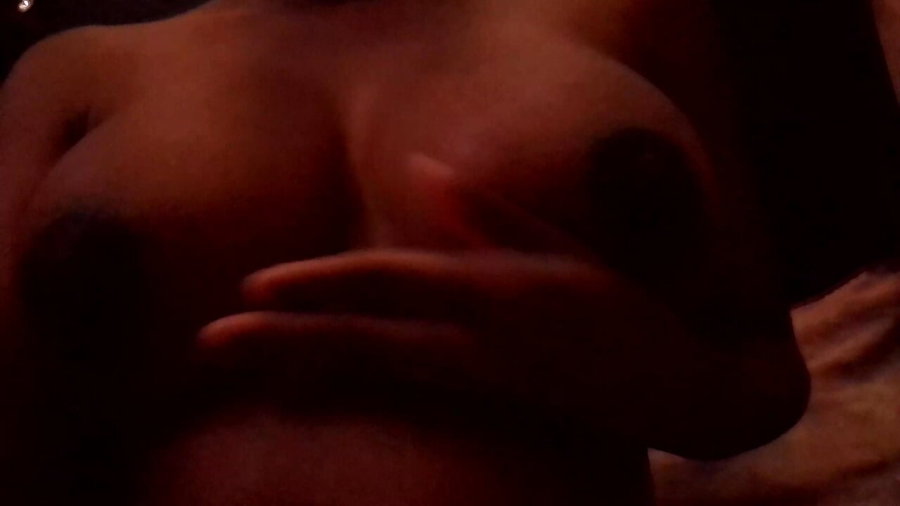 profile-intro-video-1776947171 - video by Hotboobs27 cam model