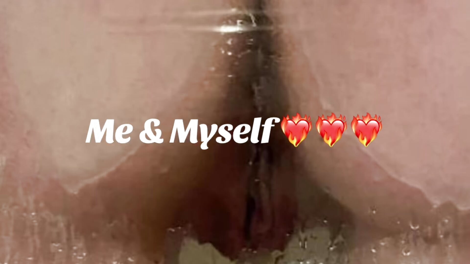 Me & Myself – video od webkamerové modelky Naughty-Shreenn