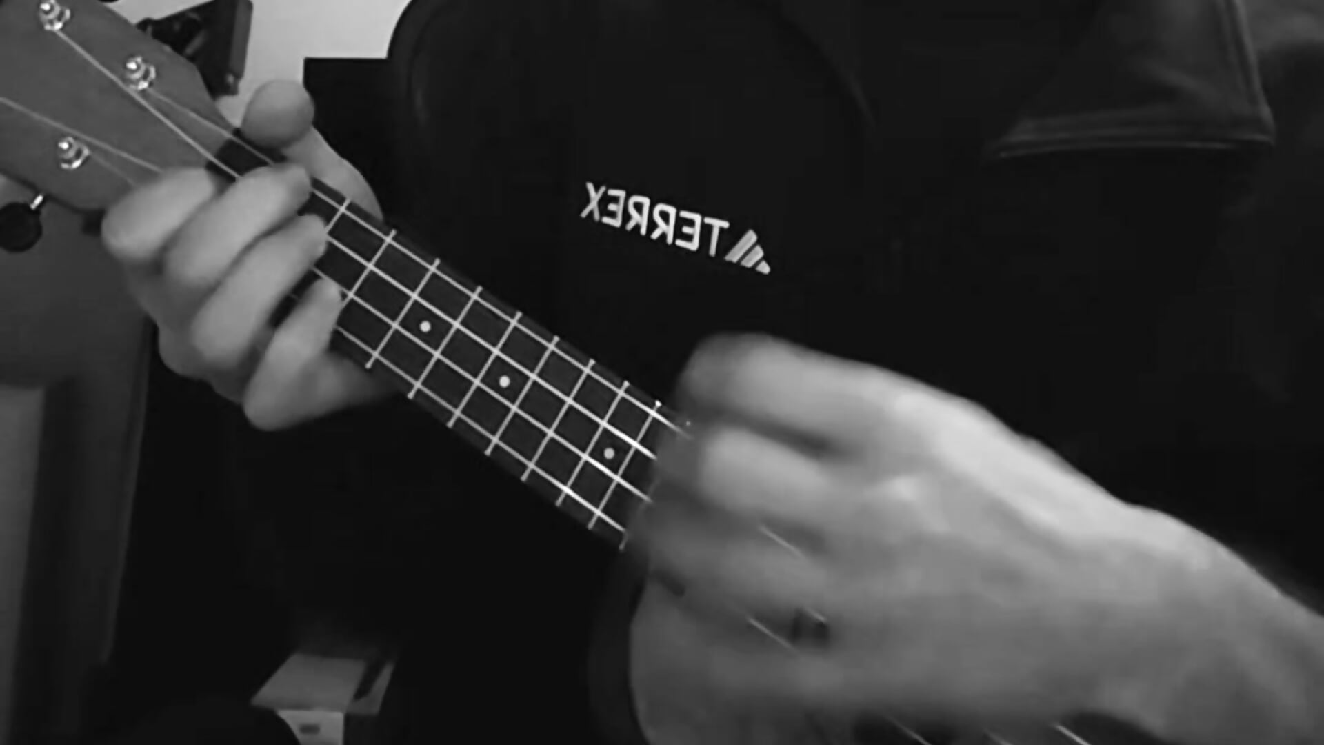 A little bit of music.. - video av Osuleom29 cam-modell