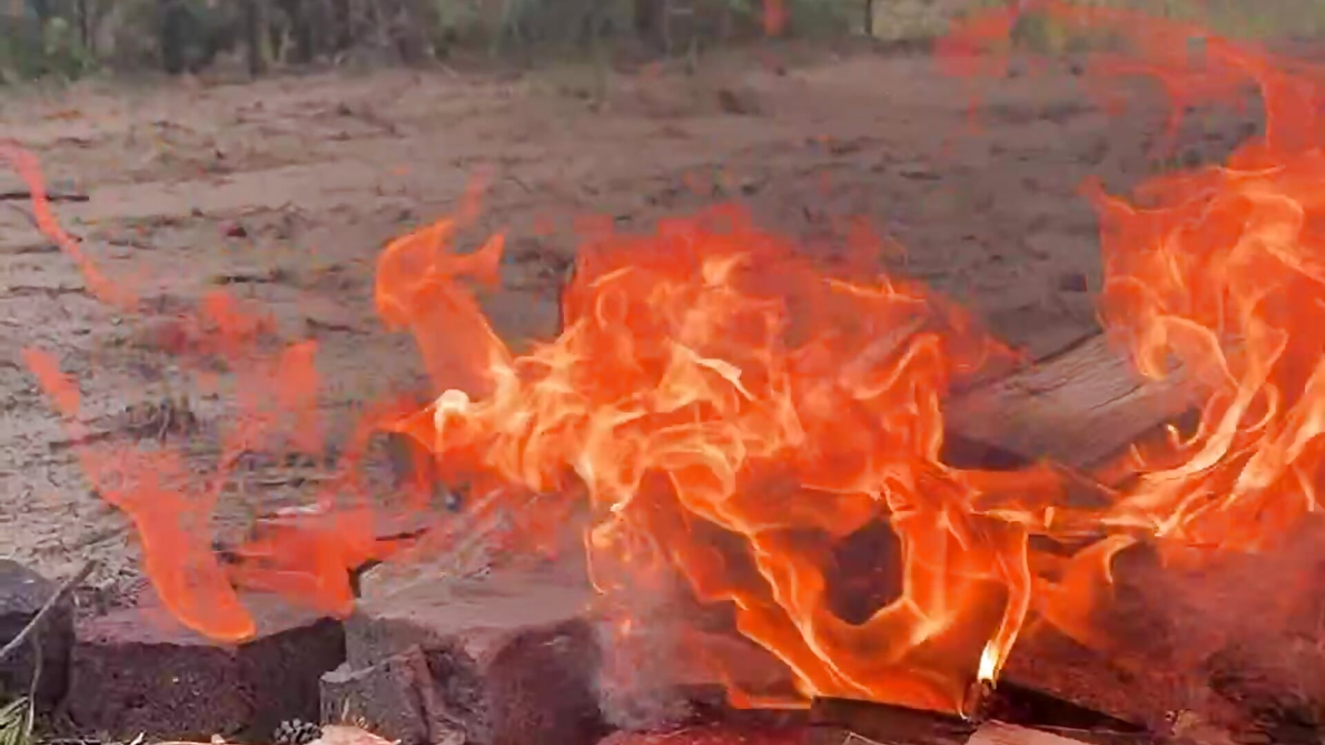 Do you love fire? – video od webkamerové modelky Touch_And_Run