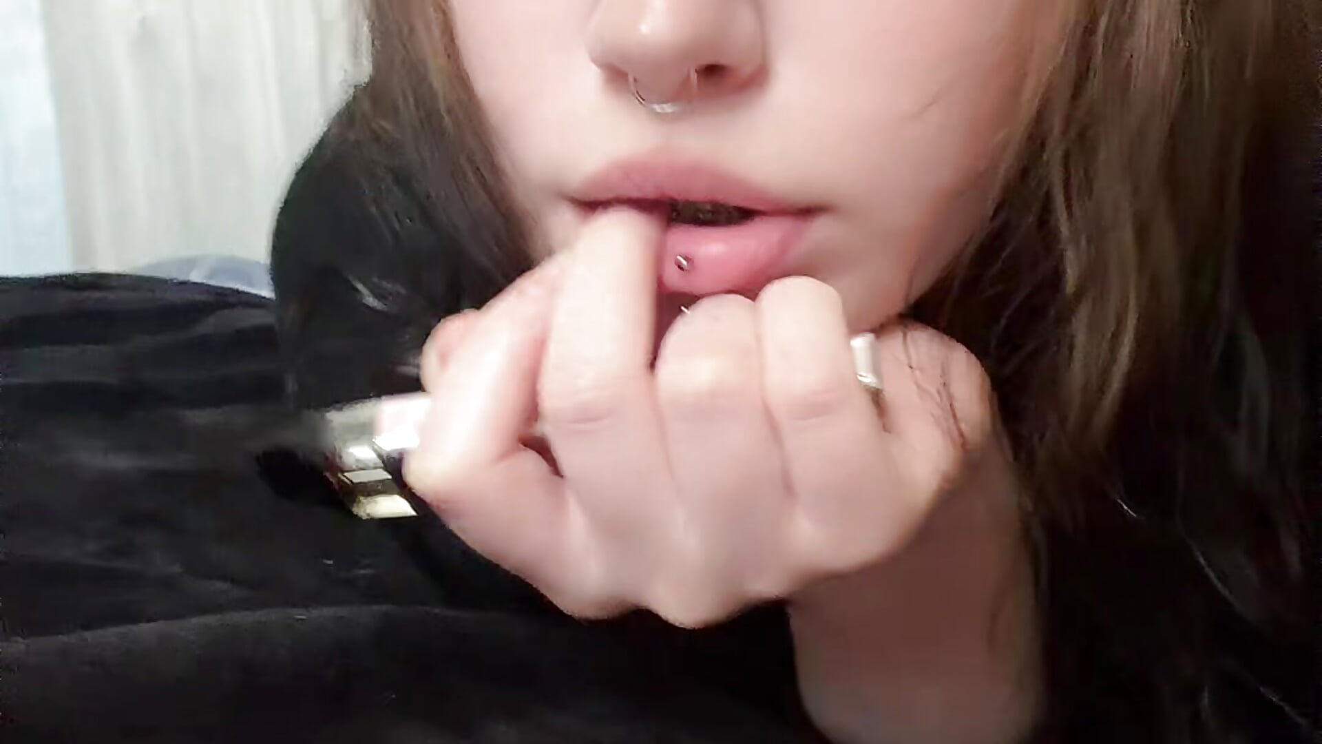 vaping & showing off haha