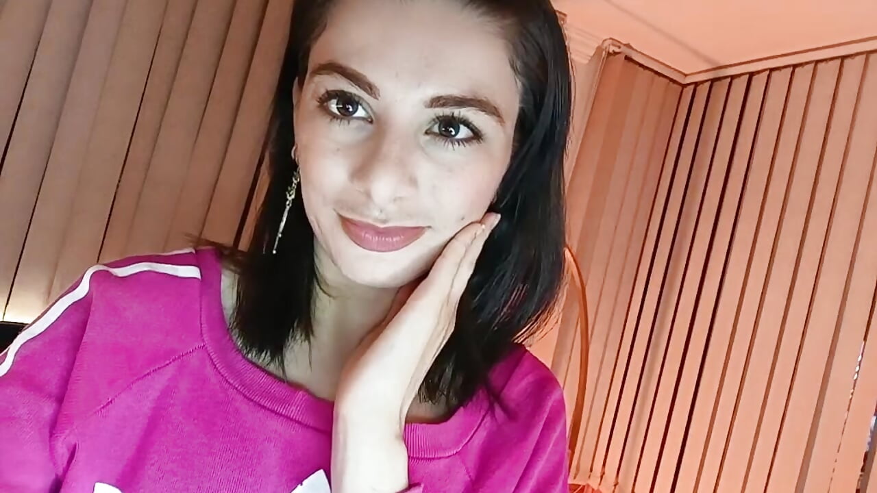 Hi - video by mariana__thompson cam model
