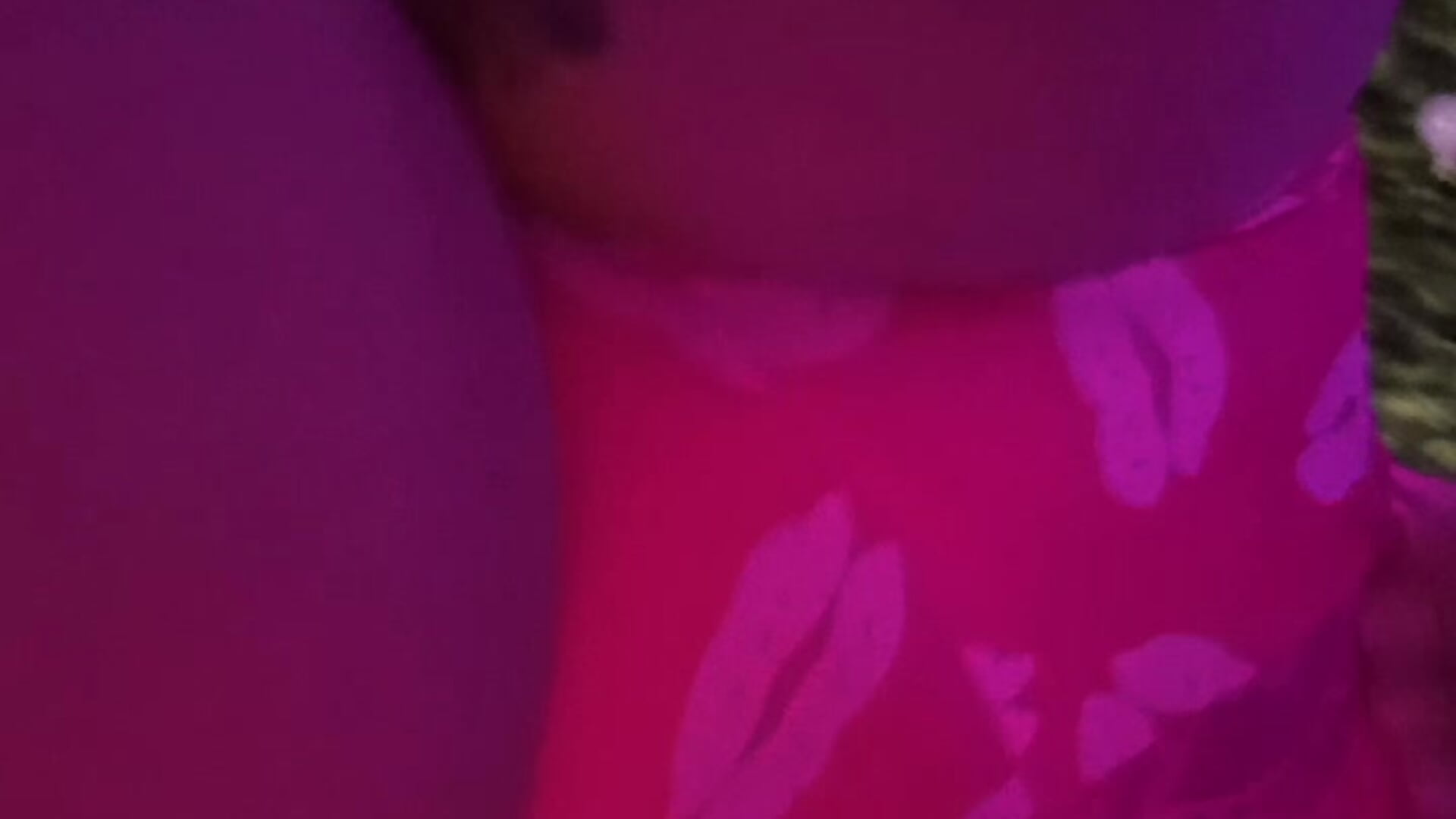 🔥😍🎁💋❤️😈 - video by flowcolmb cam model